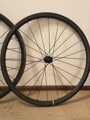 Mavic Cosmic SLR 45 Carbon Disc 2022