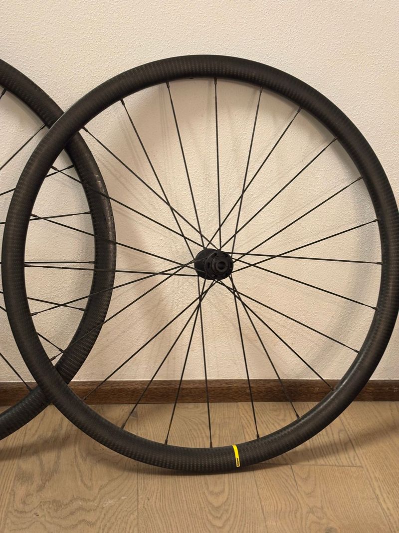 Brugt Mavic Cosmic SL 32 Disc 2023 Wheels
