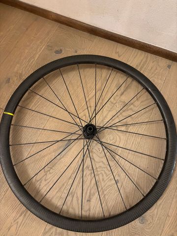 Brugt Mavic Cosmic SL 32 Disc 2023 bike — billede 2 af 7