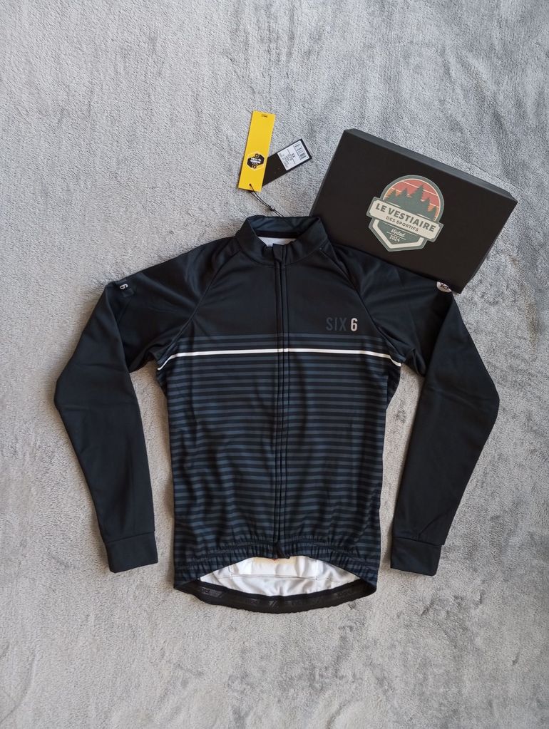 Brugt agu bv Agu Six Classic III Jersey 2025 bike — billede 1 af 5
