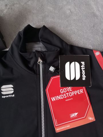 Brugt Sportful Fiandre Goretex Jacket 2025 bike — billede 3 af 7