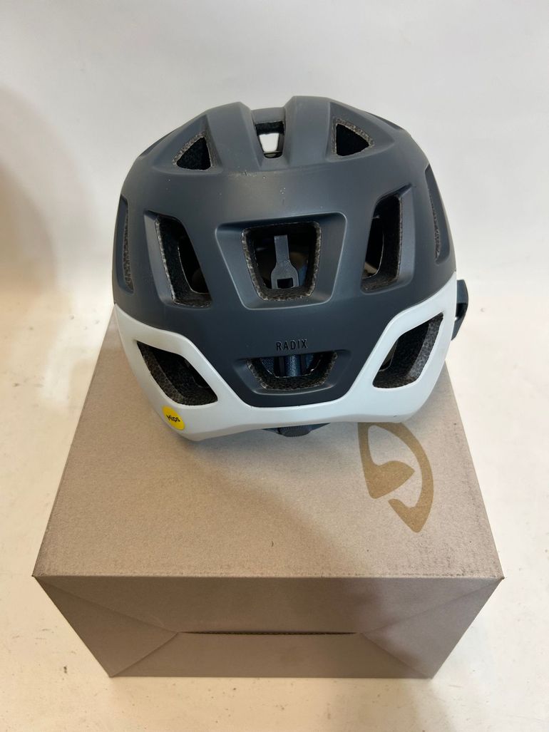 Used Giro Radix Mips 2024 bike — image 4 of 6