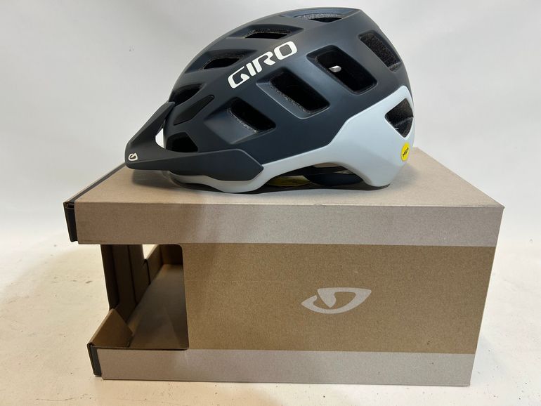 Used Giro Radix Mips 2024 bike — image 2 of 6