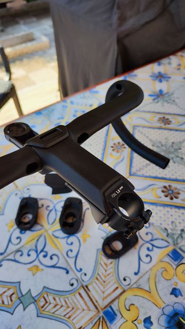 Brugt Syncros Creston 2.0 Aero Handlebar 2025 bike — billede 3 af 6