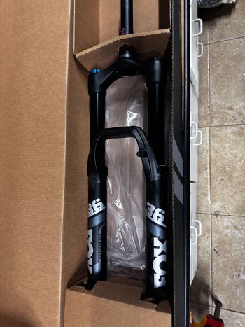 Used Fox 36 rothm 2023 bike — image 1 of 5