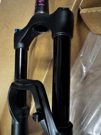 Used Fox 36 rothm 2023 bike — image 4 of 5