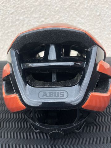 Brugt ABUS powerdome 2024 bike — billede 2 af 8