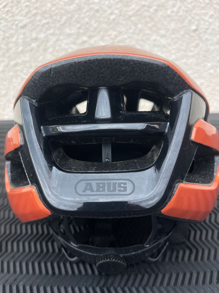 Brugt ABUS powerdome 2024 bike — billede 2 af 8