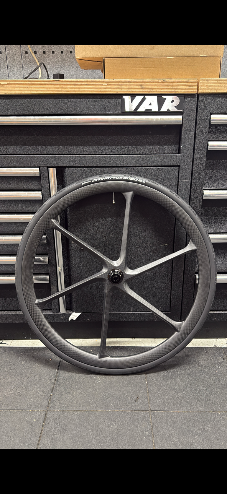 Used Shimano 6 Spoke 2025 bike — image 5 of 5