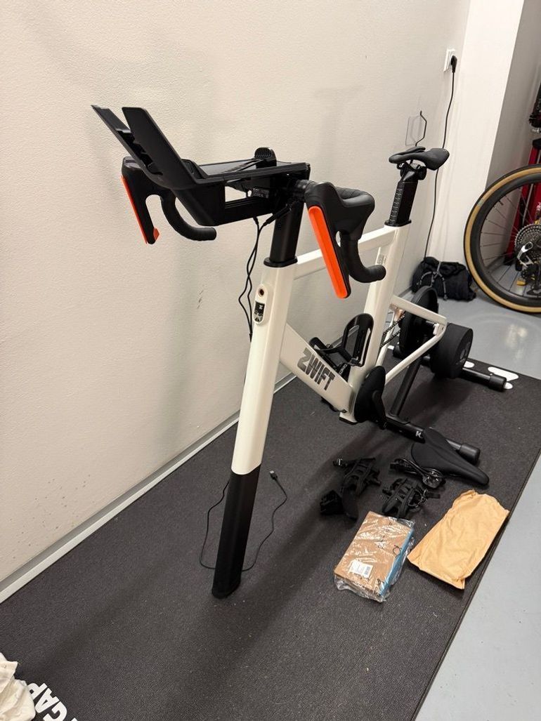 Used Zwift Ride with KICKR CORE 2 Zwift Ride with KICKR CORE 2 2025 bike — image 2 of 14