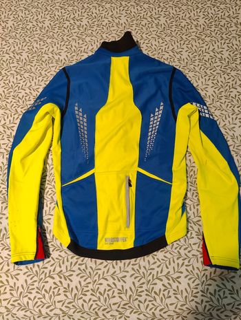 Used Gorewear Gore wear windstopper soft shell 2022 bike — image 2 of 5