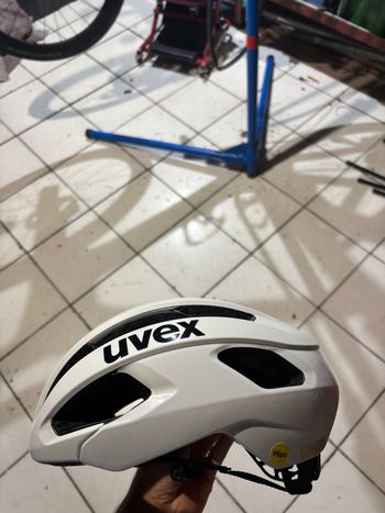 Used Uvex . 2024 bike — image 1 of 3
