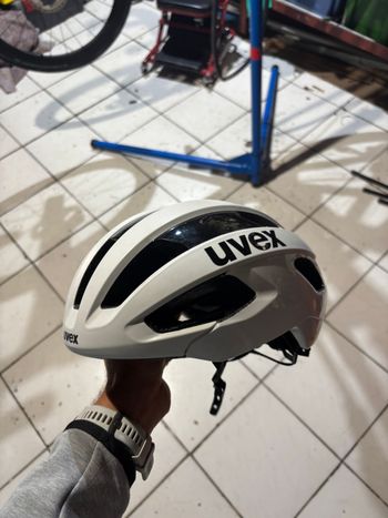 Used Uvex . 2024 bike — image 3 of 3