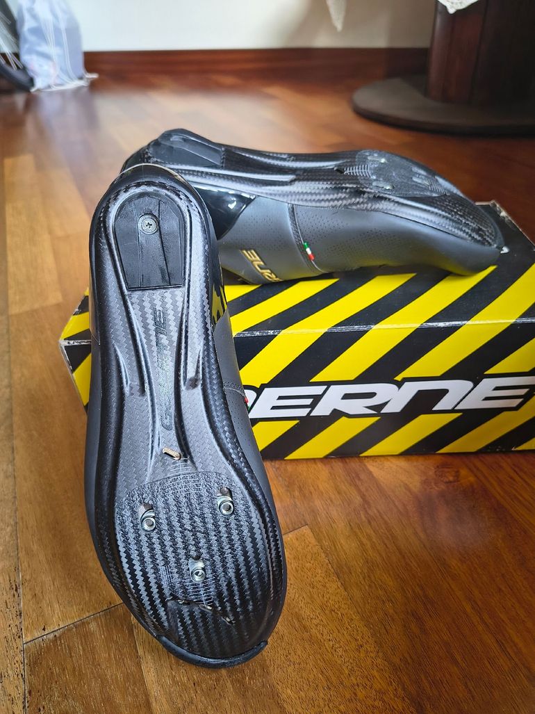 Used Gaerne Carbon G. STL Nero/Oro bike — image 4 of 4