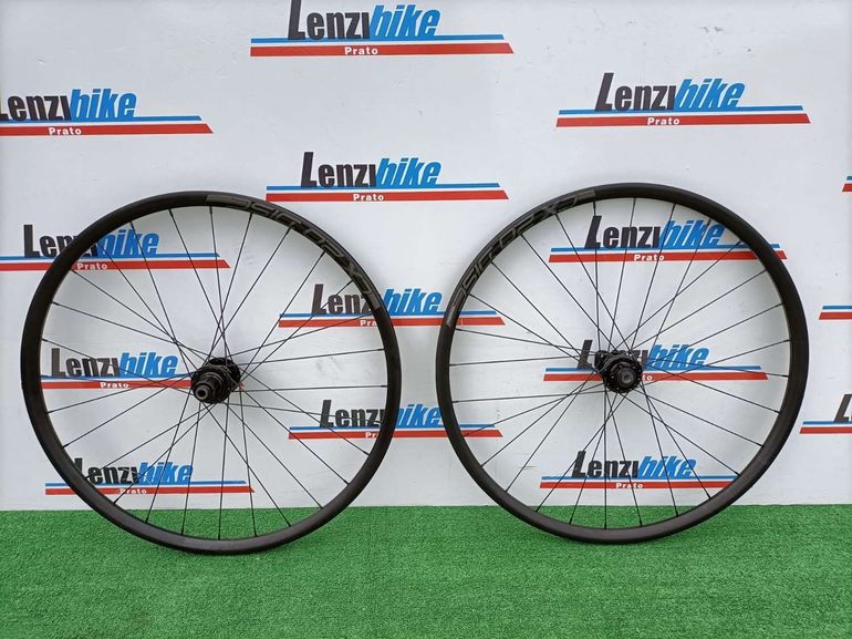 Used Merida CX 2.0 DISC 2021 bike — image 1 of 4