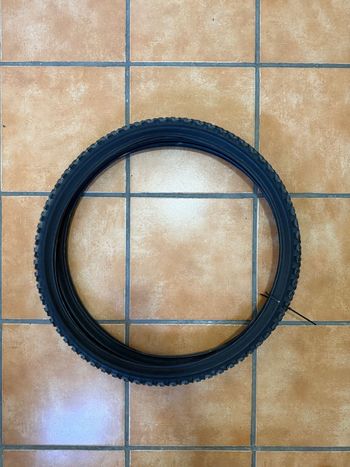 Used Maxxis MTB 2000 bike — image 1 of 6