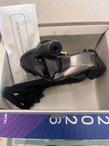 Used Shimano Ultegra R8150 12s Di2 2025 Drivetrain & Pedals