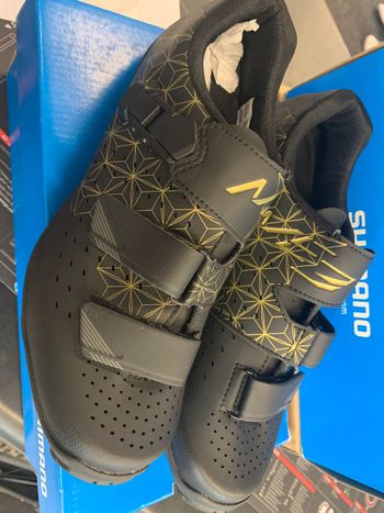 Used Shimano ME3 Cycling Shoes