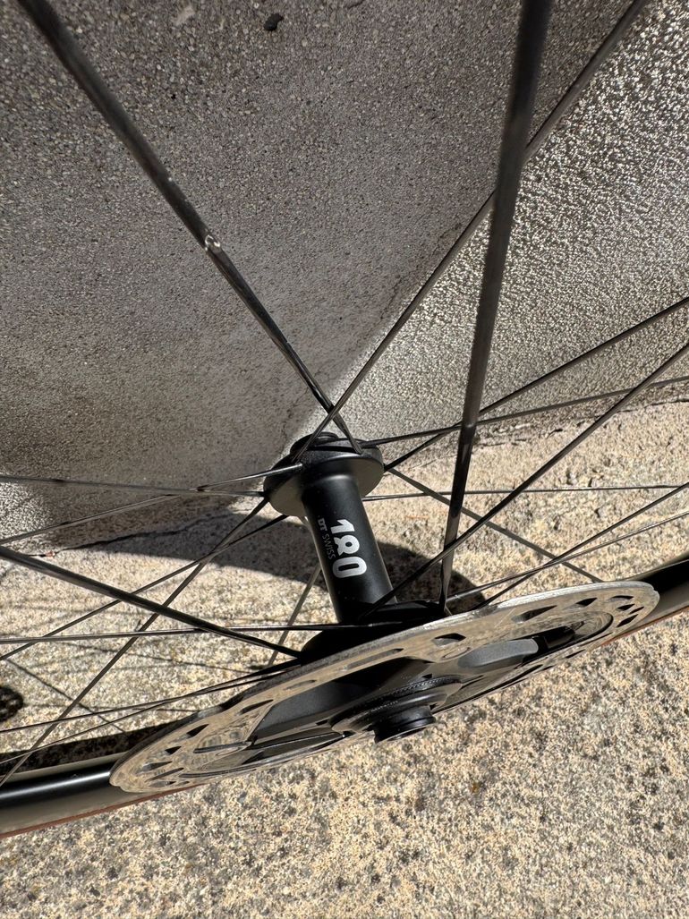 Brugt Dt Swiss ARC 1100 DB 50 2024 bike — billede 4 af 5