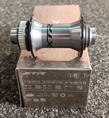 Tweedehands Shimano XTR HB-M9110, 32H, 15x100 mm Wheels