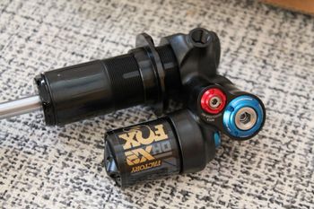Used Fox 2025  Factory DHX2 TRUNNION 185 x 55 mm 185x55mm 2023 bike — image 4 of 11
