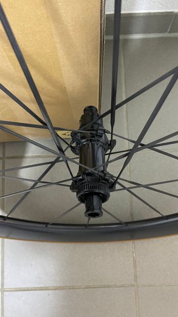 Used crw works CRW Works CS5060 Carbonlaufradsatz Lightweight Zipp ENVE bike — image 4 of 8