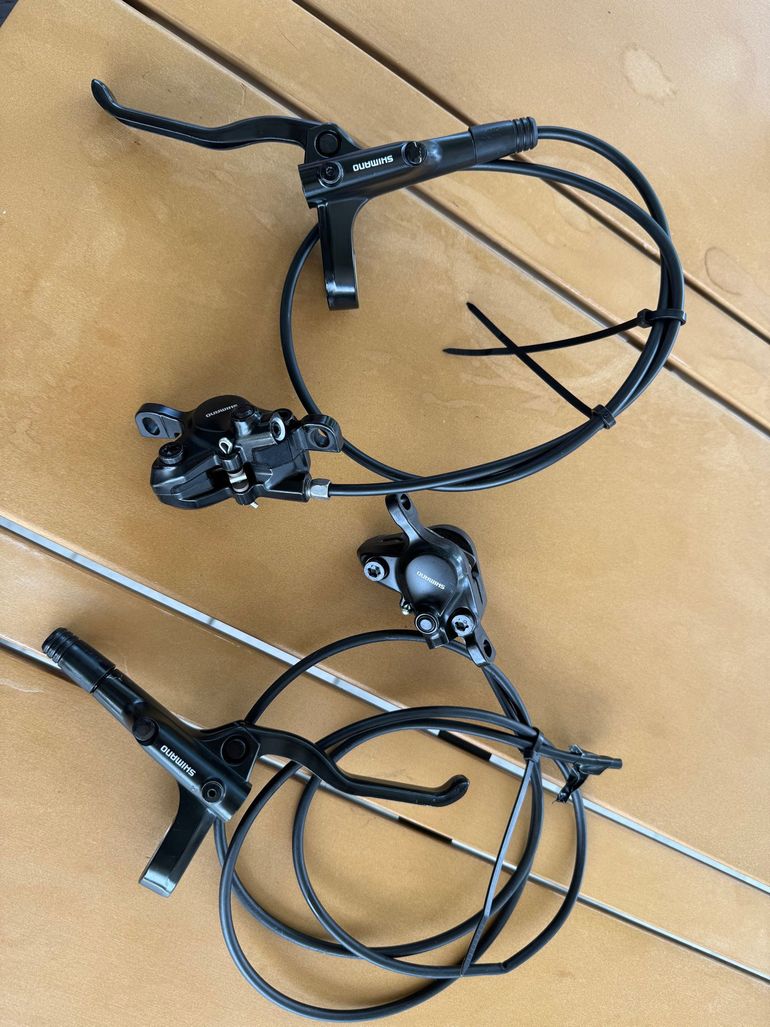 Used Shimano MT-200 2024 bike — image 1 of 3