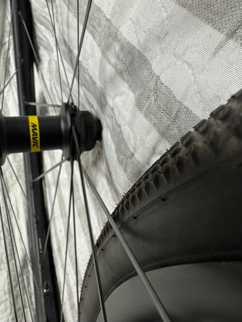 Used Mavic Allroad SL 2023 bike — image 18 of 20