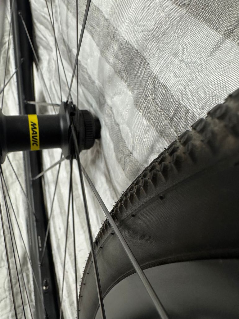 Used Mavic Allroad SL 2023 bike — image 18 of 20