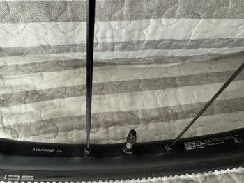 Used Mavic Allroad SL 2023 bike — image 11 of 20