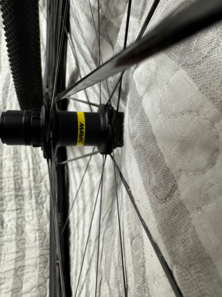 Used Mavic Allroad SL 2023 bike — image 19 of 20