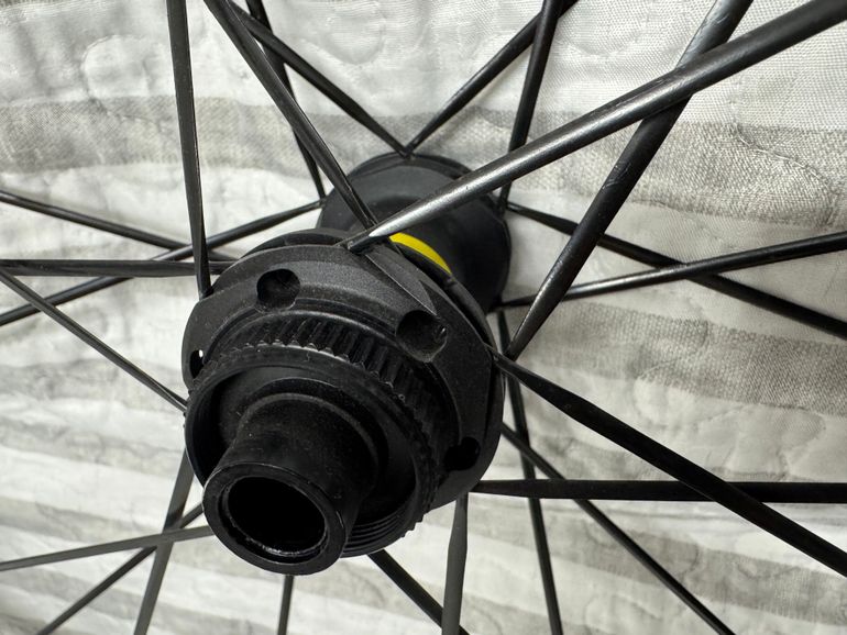 Used Mavic Allroad SL 2023 bike — image 4 of 20