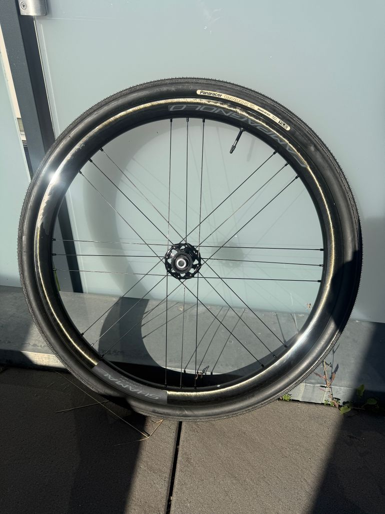 Brugt Campagnolo SHAMAL C21 CARBON DISC, Laufradsatz, Panaracer 2024 bike — billede 2 af 9