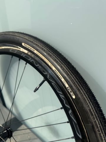 Brugt Campagnolo SHAMAL C21 CARBON DISC, Laufradsatz, Panaracer 2024 bike — billede 4 af 9