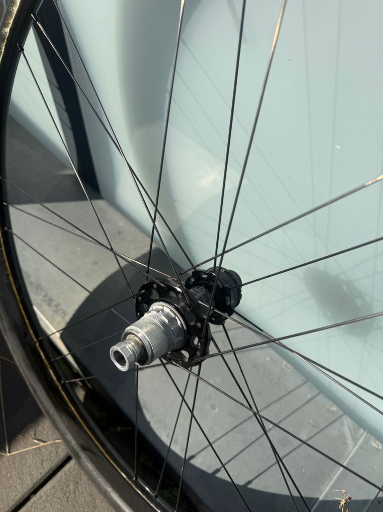 Brugt Campagnolo SHAMAL C21 CARBON DISC, Laufradsatz, Panaracer 2024 bike — billede 6 af 9