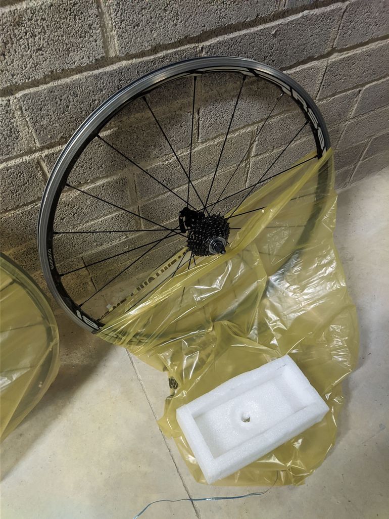 Used Shimano Shimano rs 81 c25 2015 bike — image 3 of 6