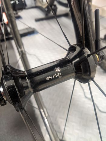 Used Shimano Shimano rs 81 c25 2015 bike — image 2 of 6