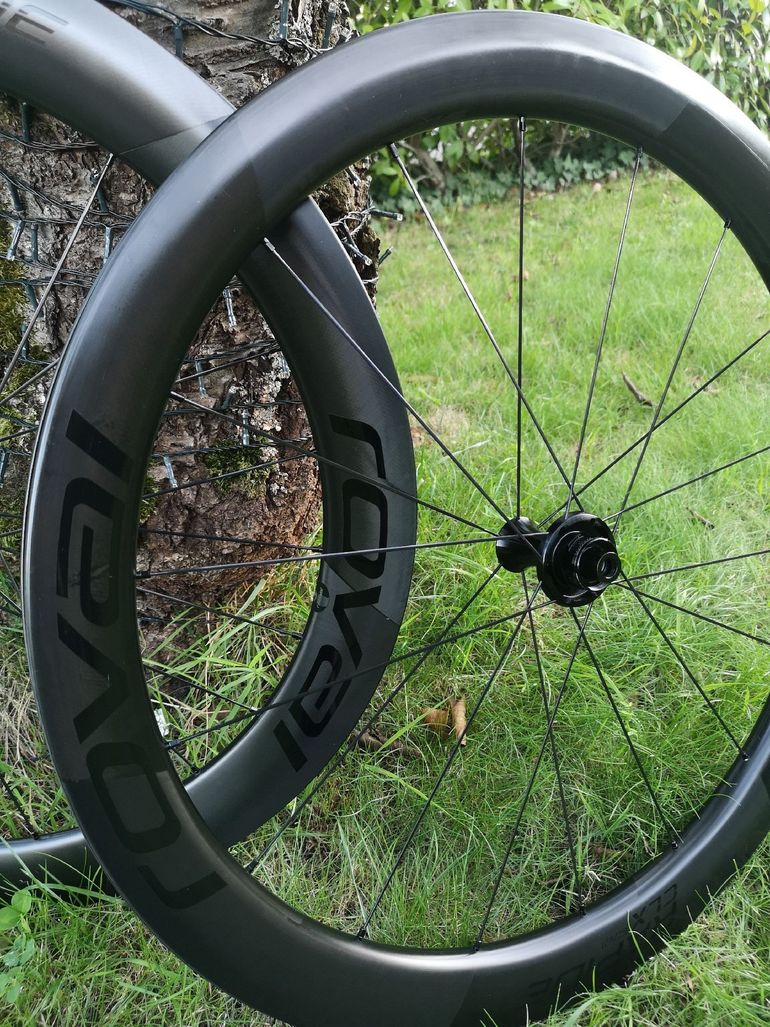 Used Roval rapide clx 2 disc black 2024 bike — image 2 of 9