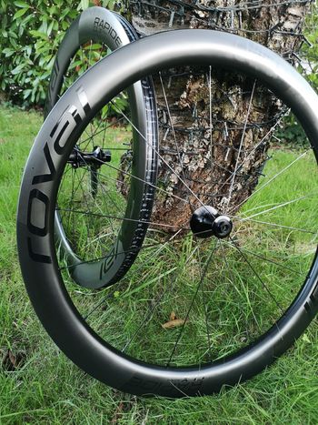 Used Roval rapide clx 2 disc black 2024 bike — image 8 of 9