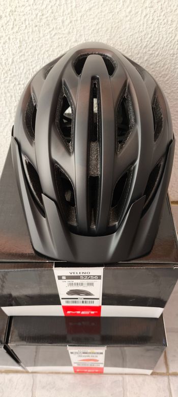 Used MET Veleno bike — image 5 of 8