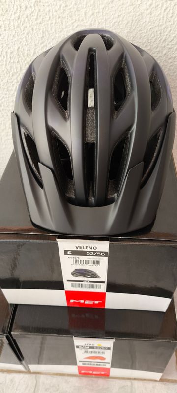 Used MET Veleno Cycling Accessories