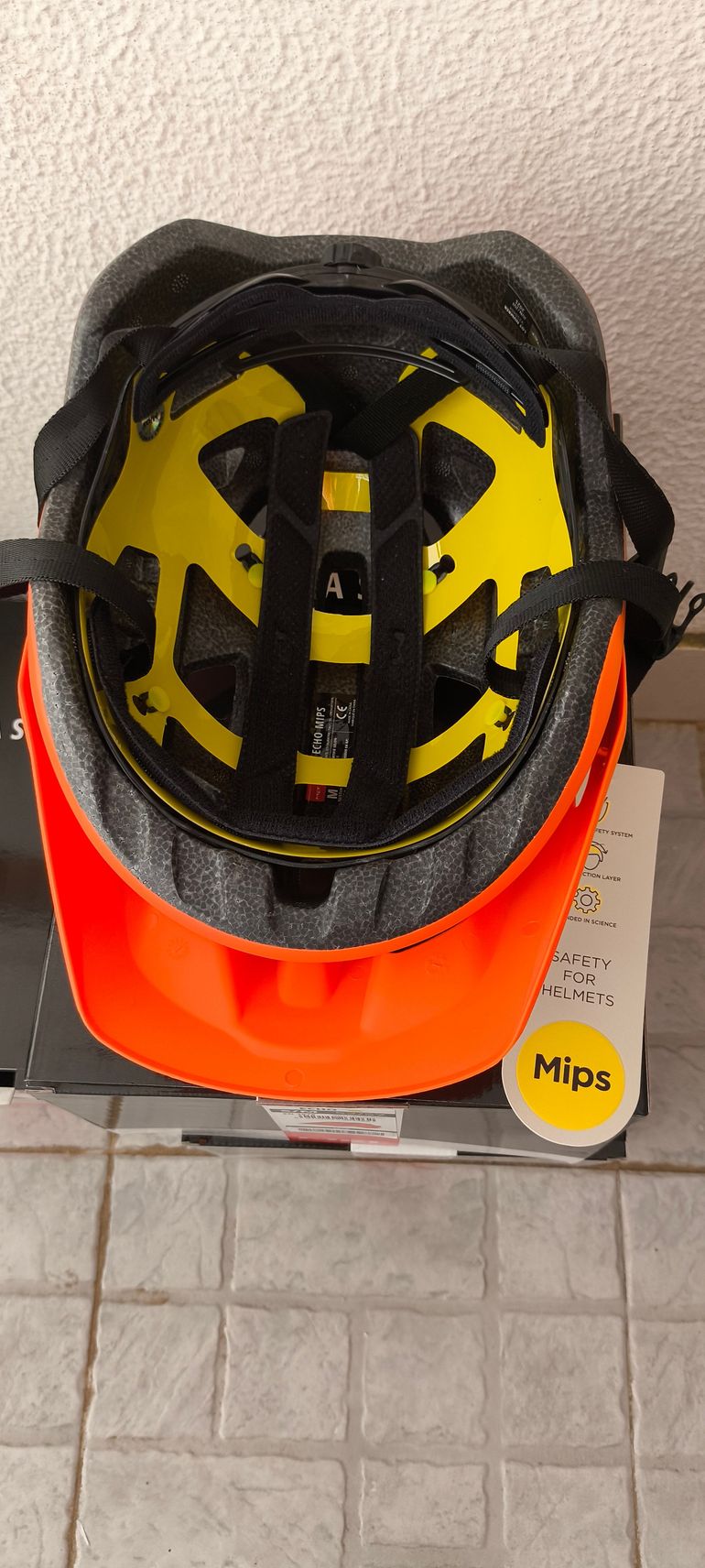 Używany MET ECho Mips bike — zdjęcie 4 z 8