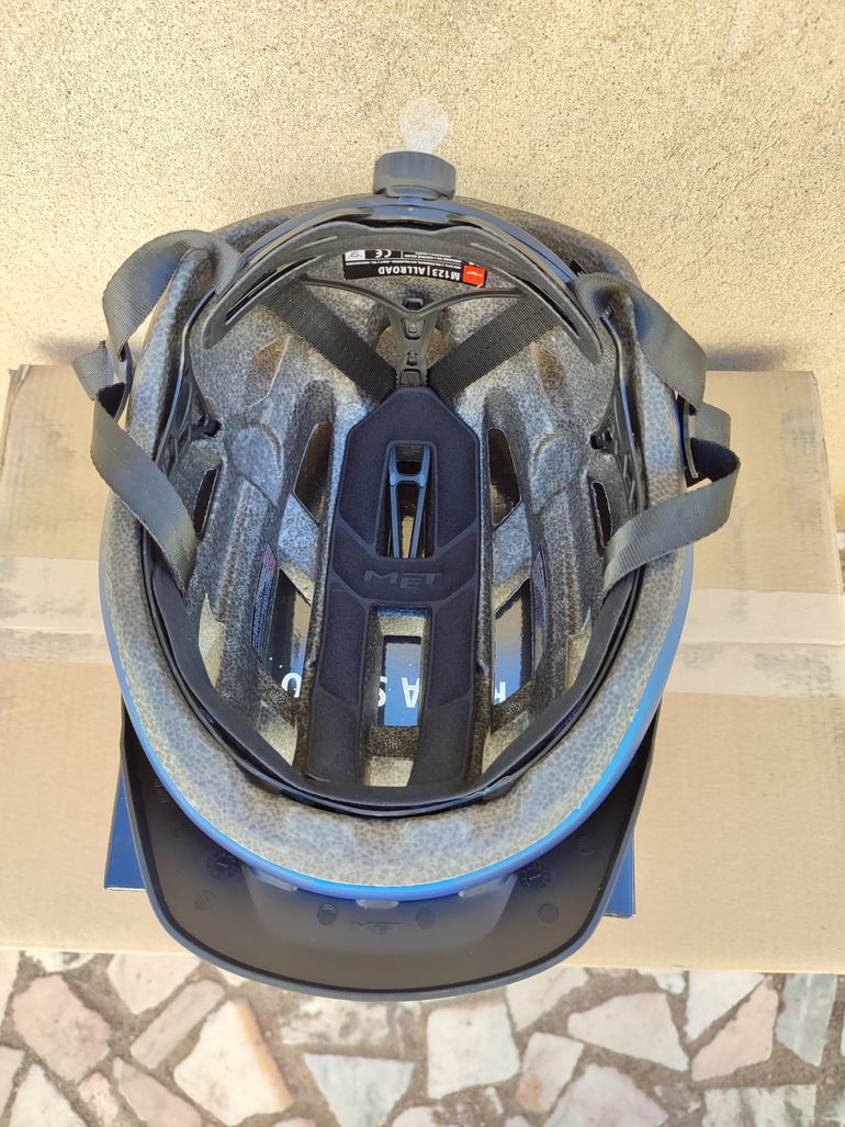 Używany MET ECho Mips bike — zdjęcie 8 z 8