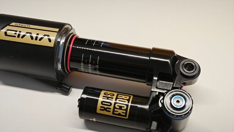 Used RockShox Vivid Ultimate 2025 bike — image 4 of 8