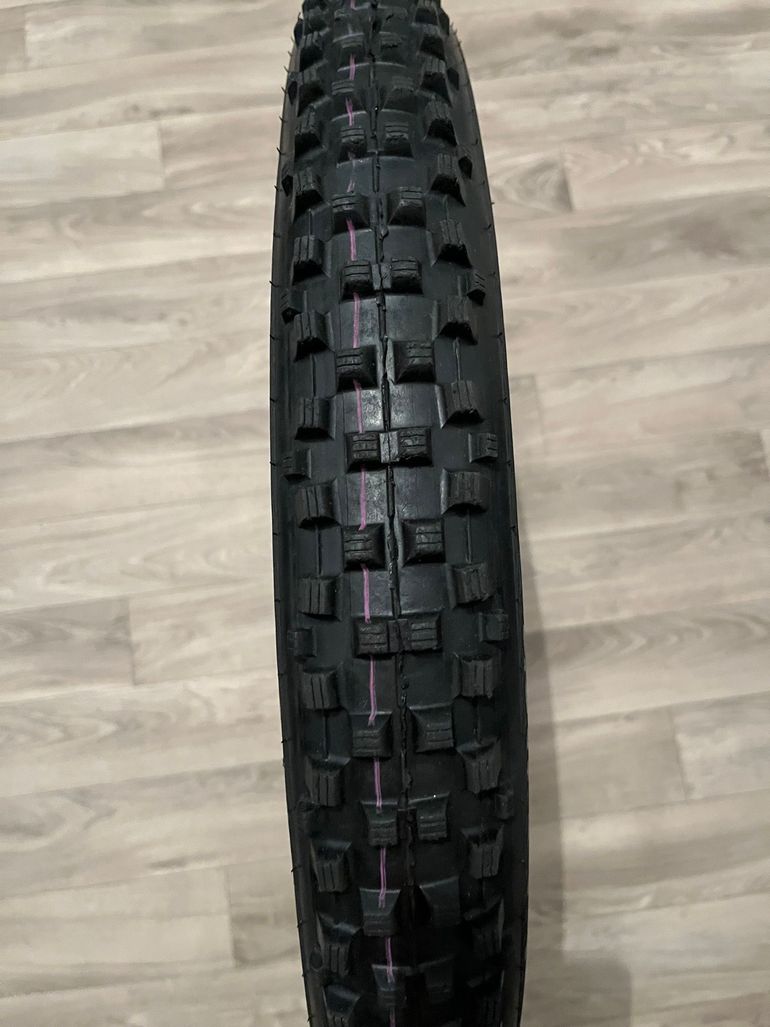 Used Schwalbe Dirty Dan bike — image 3 of 3