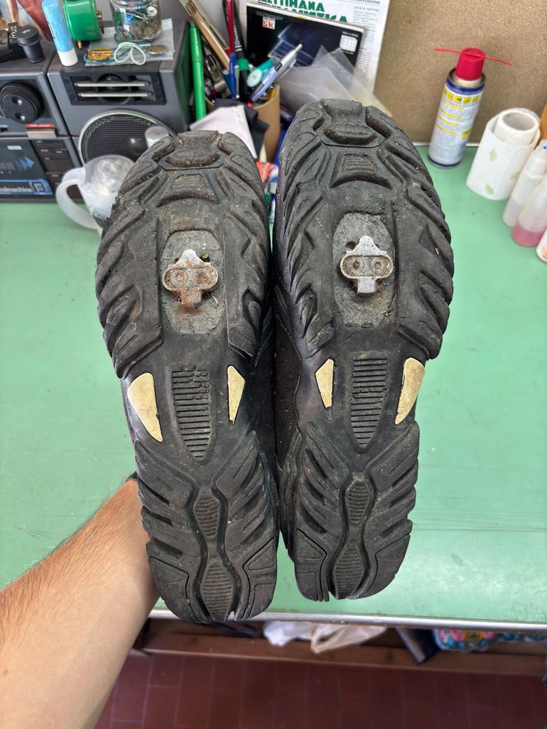 Used Shimano Shimano SH-MT32L bike — image 3 of 4