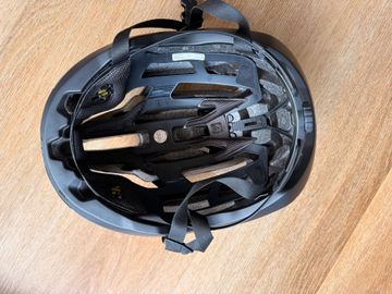 Used bolle Furo bike — image 5 of 6