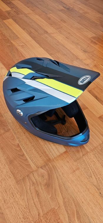 Použité Bell Sanction 2022 Cycling Accessories