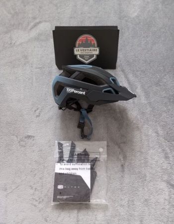 Used 100% Altec Fidlock Navy Fade XS/S 2025 bike
