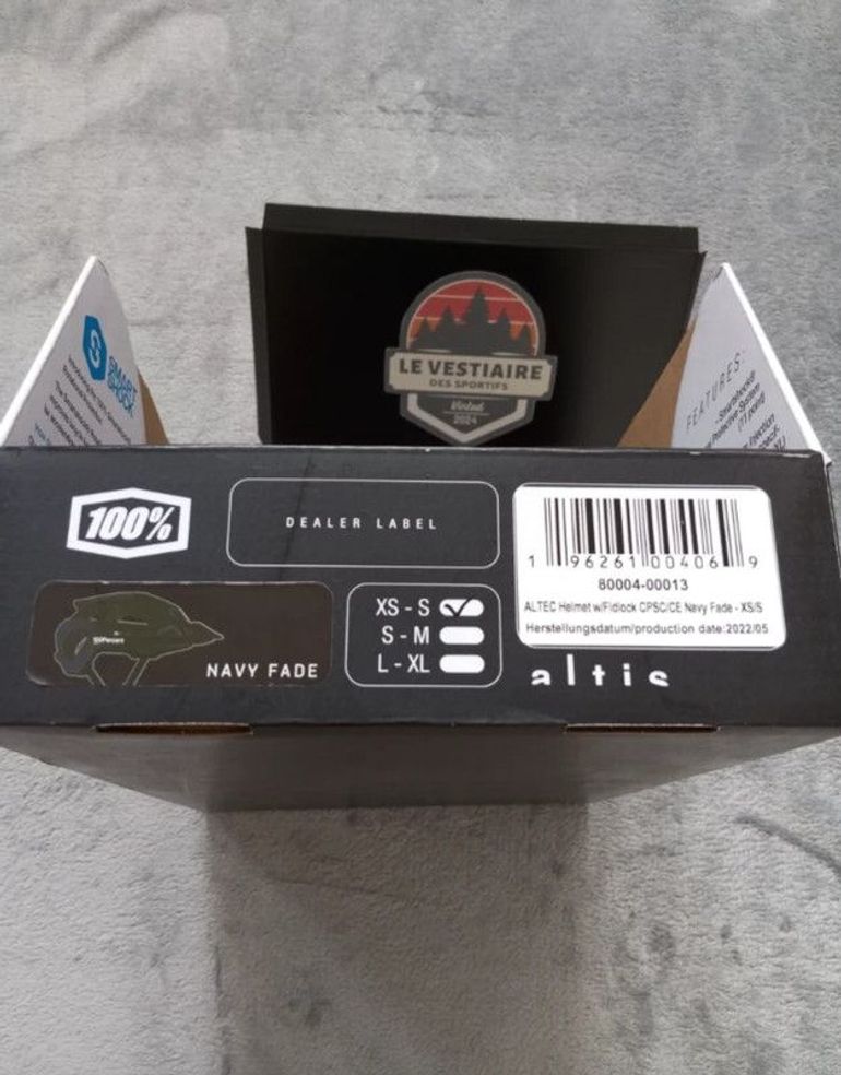 Used 100% Altec Fidlock Navy Fade XS/S 2025 bike — image 12 of 12
